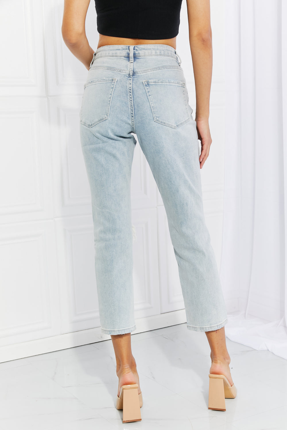 Vervet by Flying Monkey Stand Out Distressed Cropped Jeans