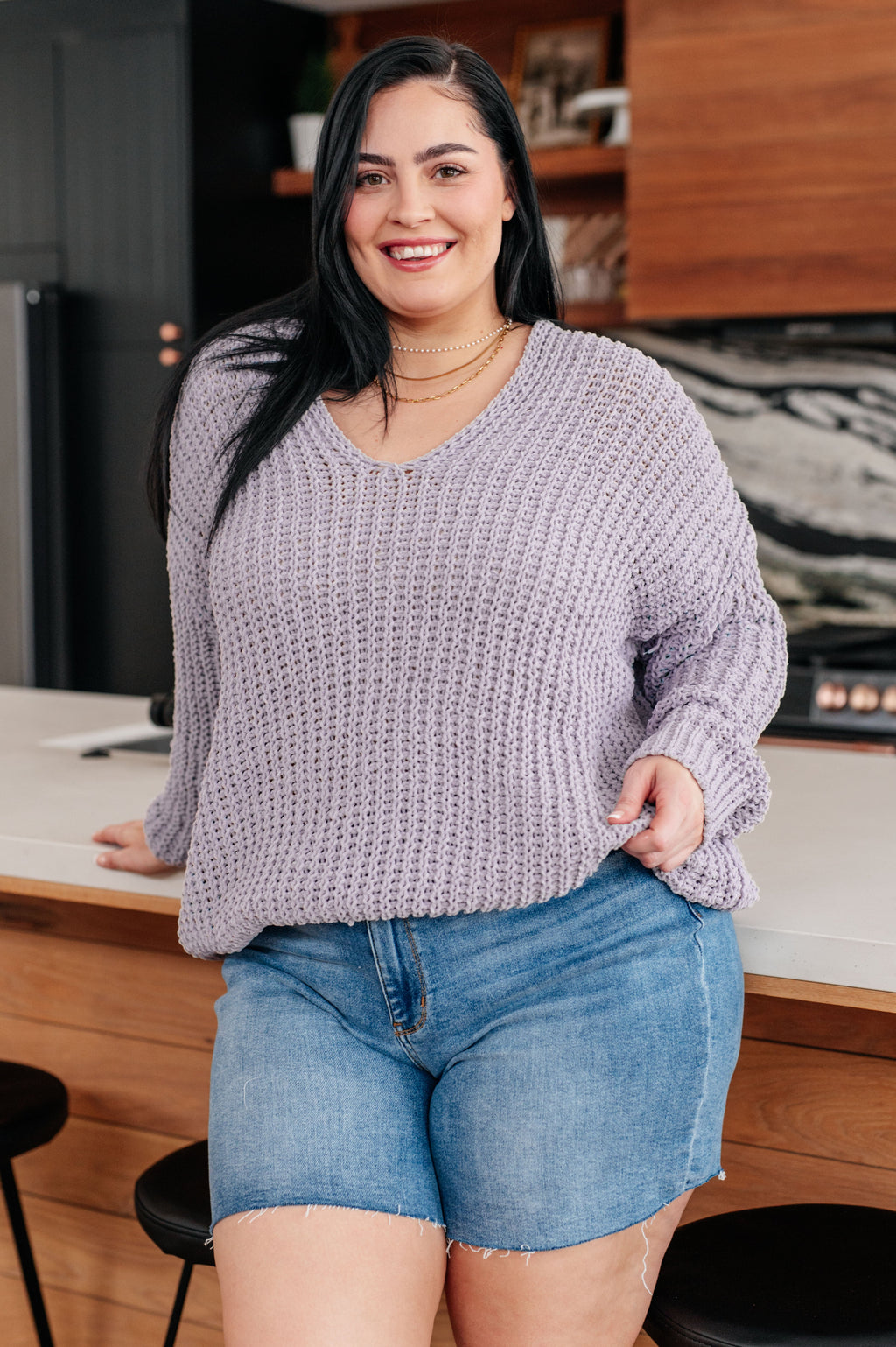 Captured My Interest Chunky V-Neck Sweater - B.You Boutique & Boji Balloon Bar