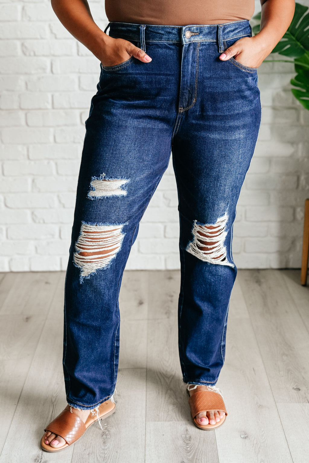 Montana High Rise Rigid Magic Distressed Straight Jeans - B.You Boutique & Boji Balloon Bar