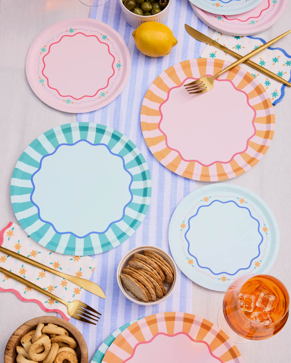 Italian Summer Plates - 32 matte paper plates - B.You Boutique & Boji Balloon Bar
